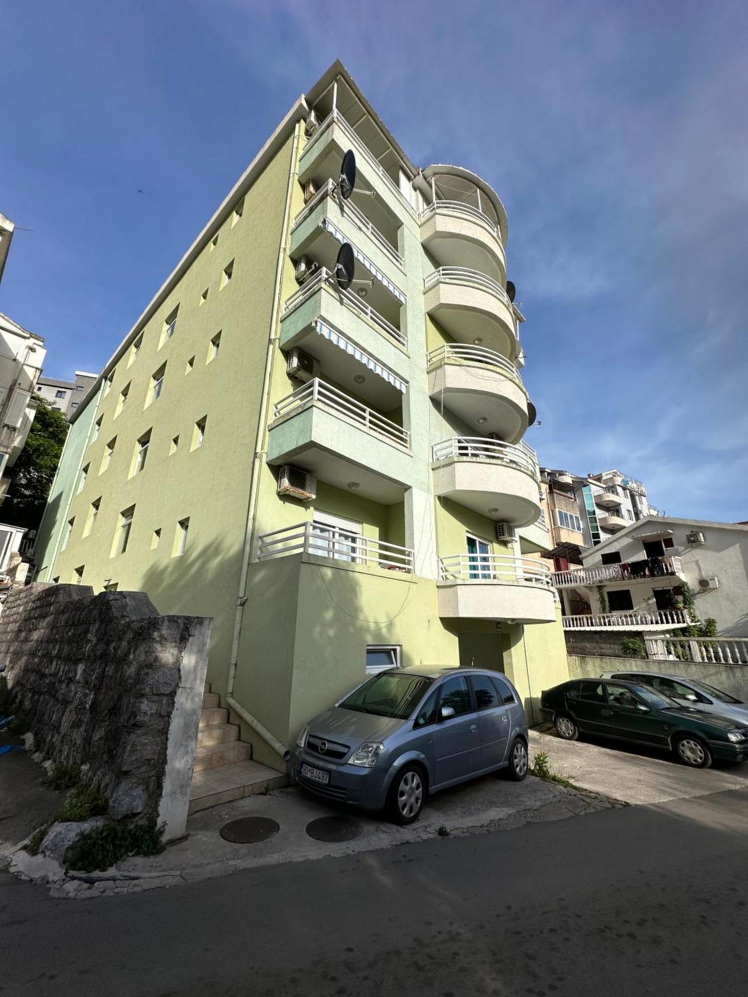 Quiet In Becici-next To Mediteran- Garage Free * Budva